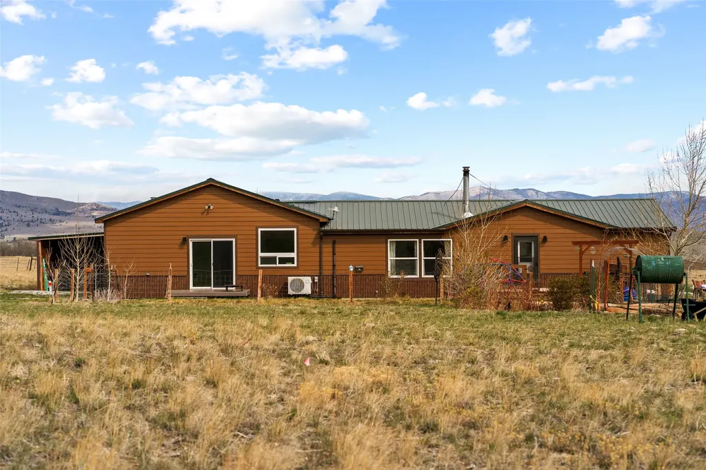 12 Bugle Court Winston MT 59647