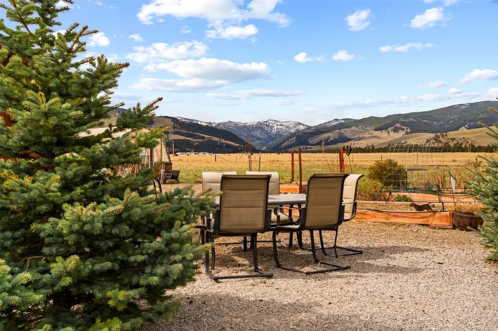 12 Bugle Court Winston MT 59647
