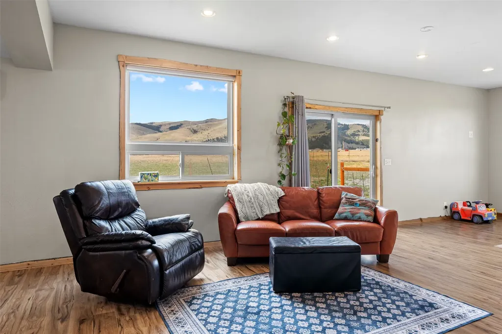 12 Bugle Court Winston MT 59647
