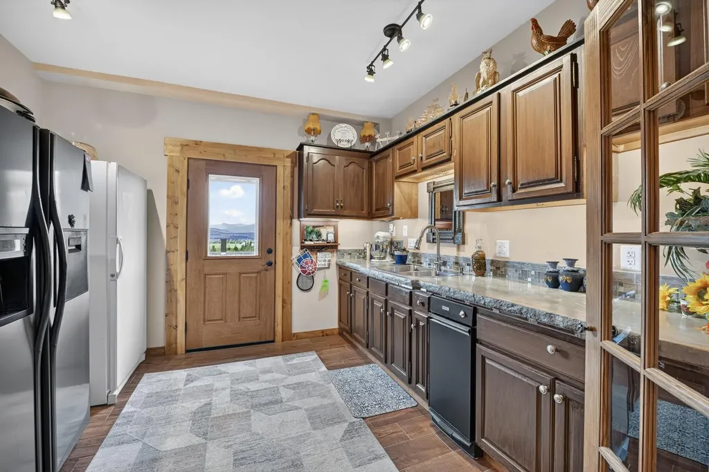 395 Wild West Drive Eureka MT 59917