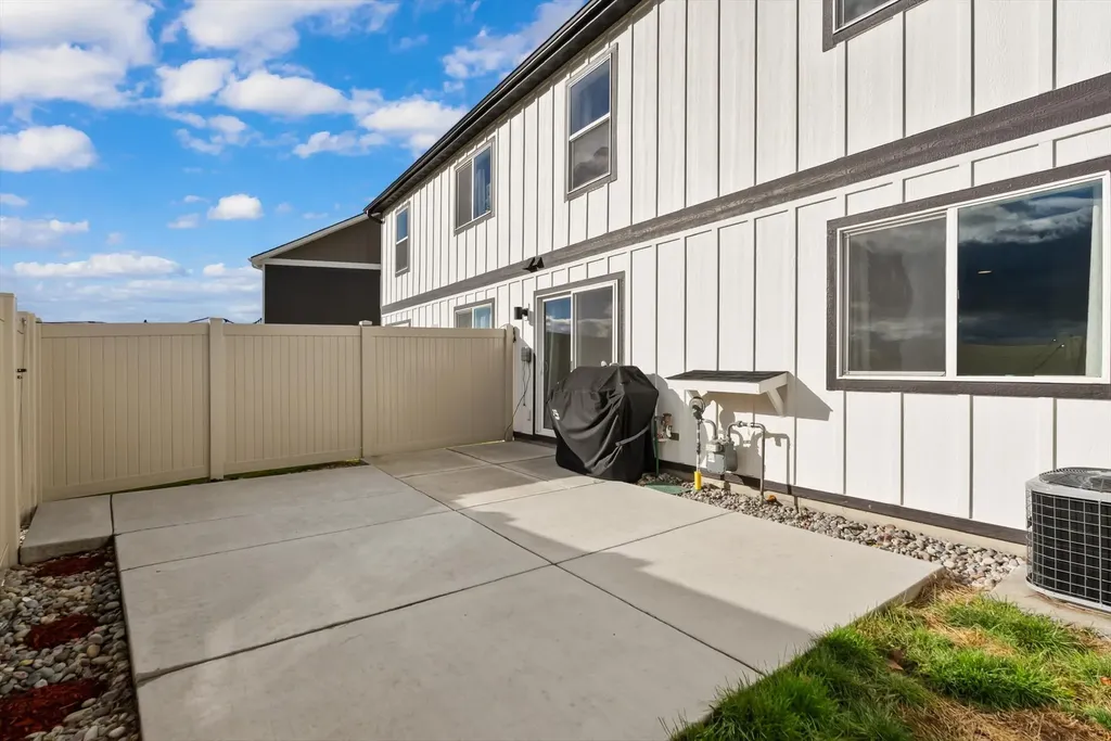 823 Lake Francis Drive Kalispell MT 59901