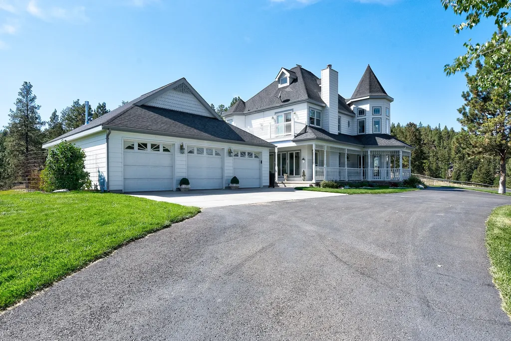 120 Forest Park Drive Clancy MT 59634