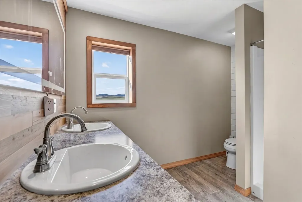 10 Lester Lane Cardwell MT 59721