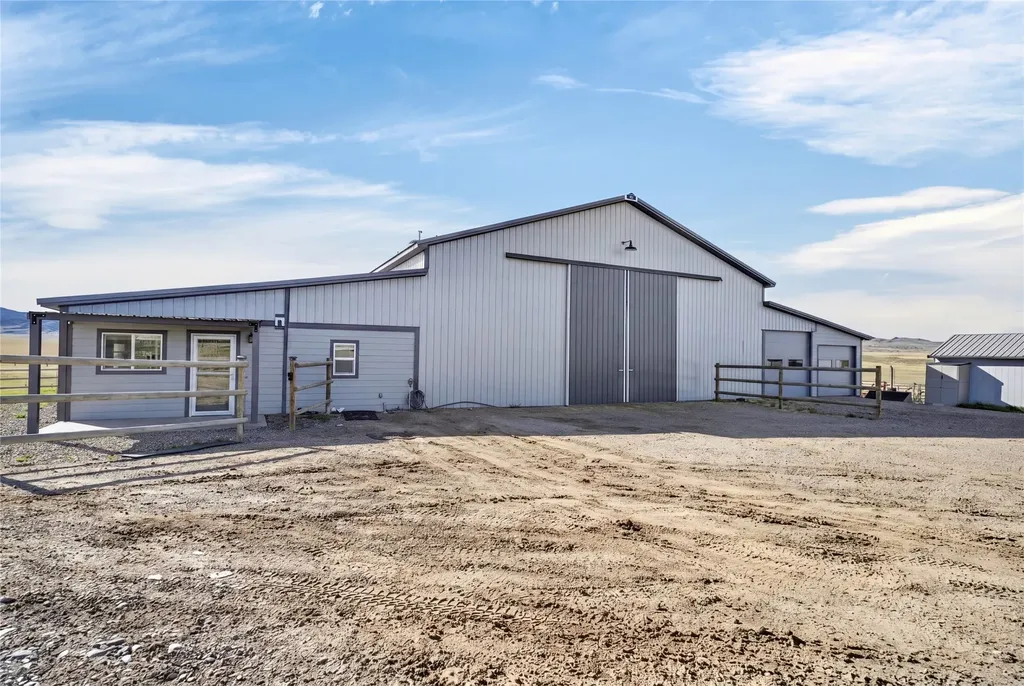 10 Lester Lane Cardwell MT 59721