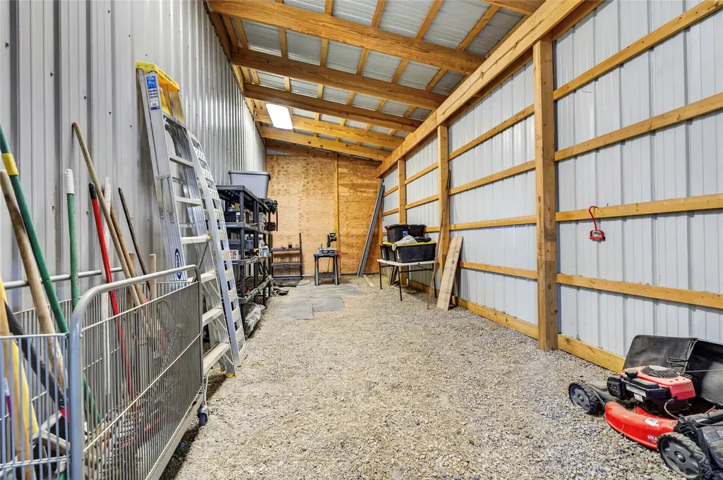 10 Lester Lane Cardwell MT 59721