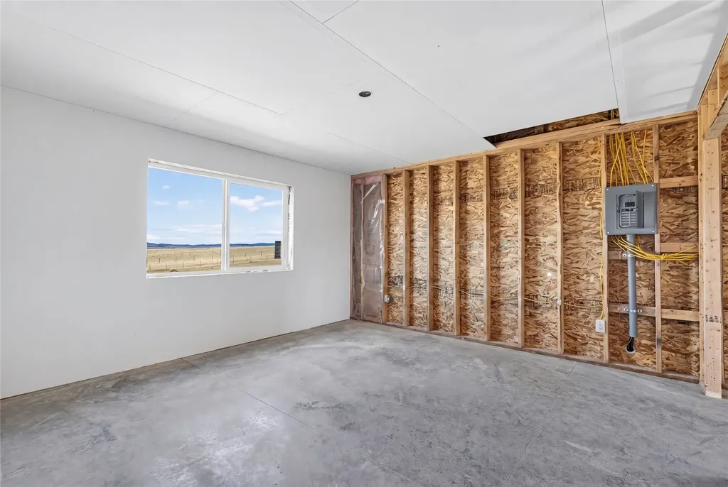 10 Lester Lane Cardwell MT 59721