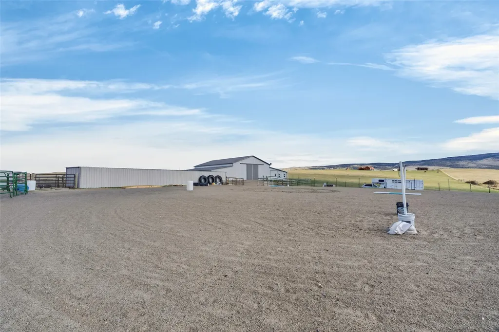 10 Lester Lane Cardwell MT 59721