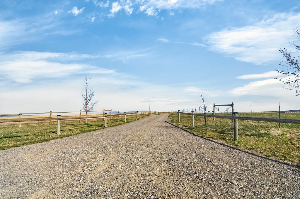 10 Lester Lane Cardwell MT 59721