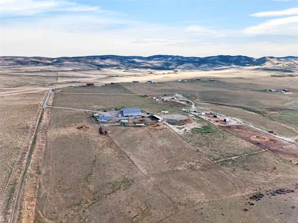 10 Lester Lane Cardwell MT 59721