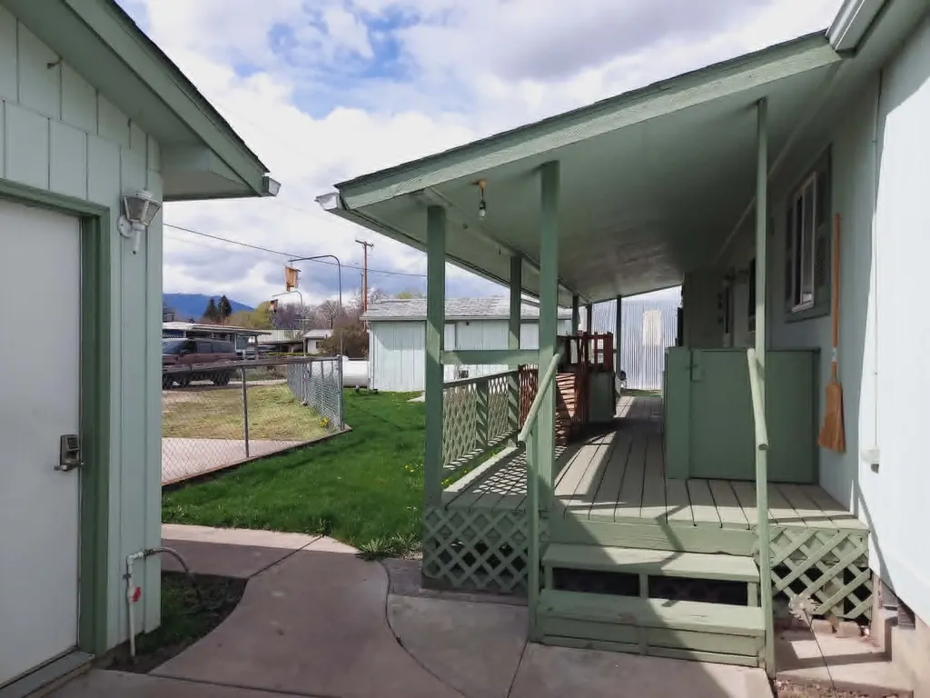 203 E Oak Street Plains MT 59859