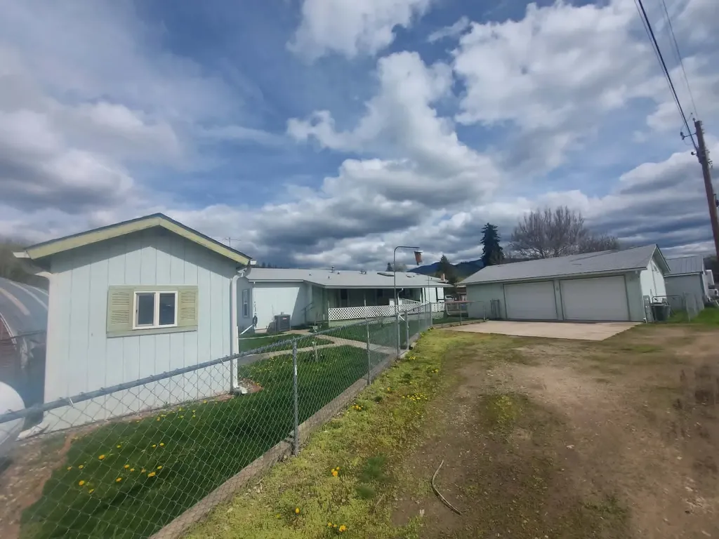 203 E Oak Street Plains MT 59859