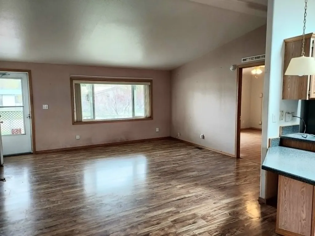 203 E Oak Street Plains MT 59859