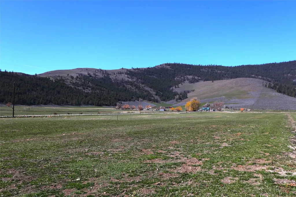 168 Patton Road Lonepine MT 59848