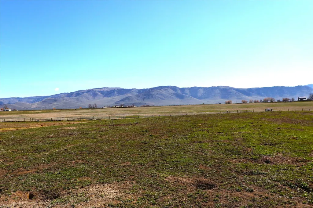 168 Patton Road Lonepine MT 59848