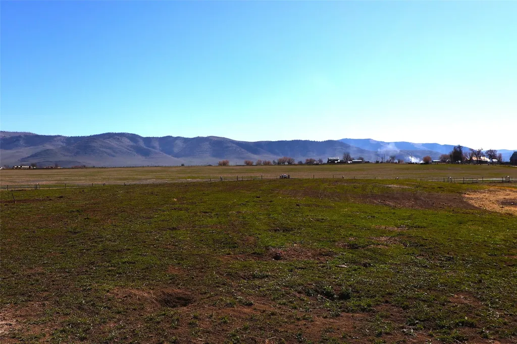 168 Patton Road Lonepine MT 59848