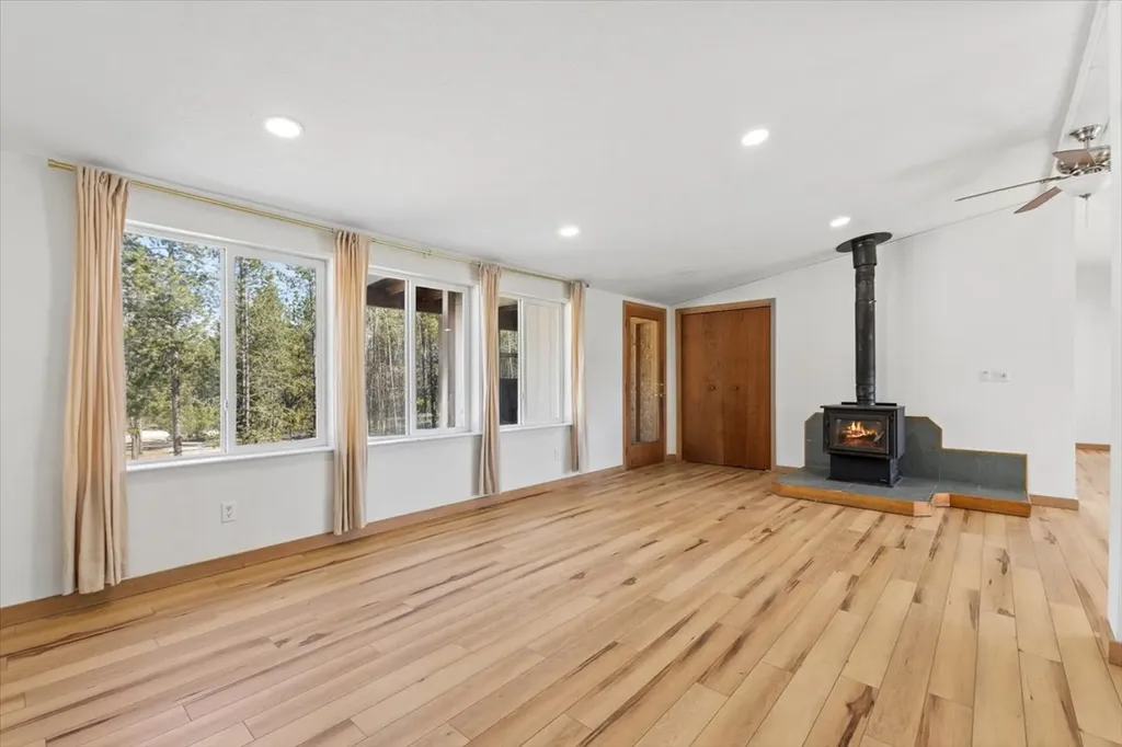 162 Mcgregor Meadows Road W Marion MT 59925