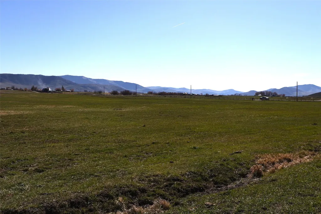 182 Patton Road Lonepine MT 59848
