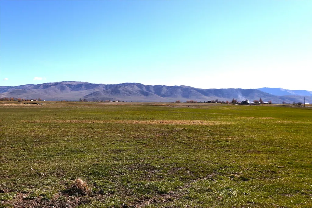 182 Patton Road Lonepine MT 59848