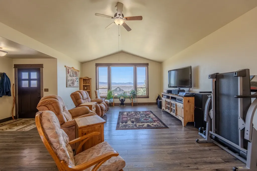 2993 Arendelle Road East Helena MT 59635