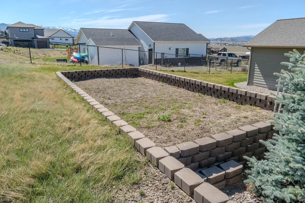2993 Arendelle Road East Helena MT 59635