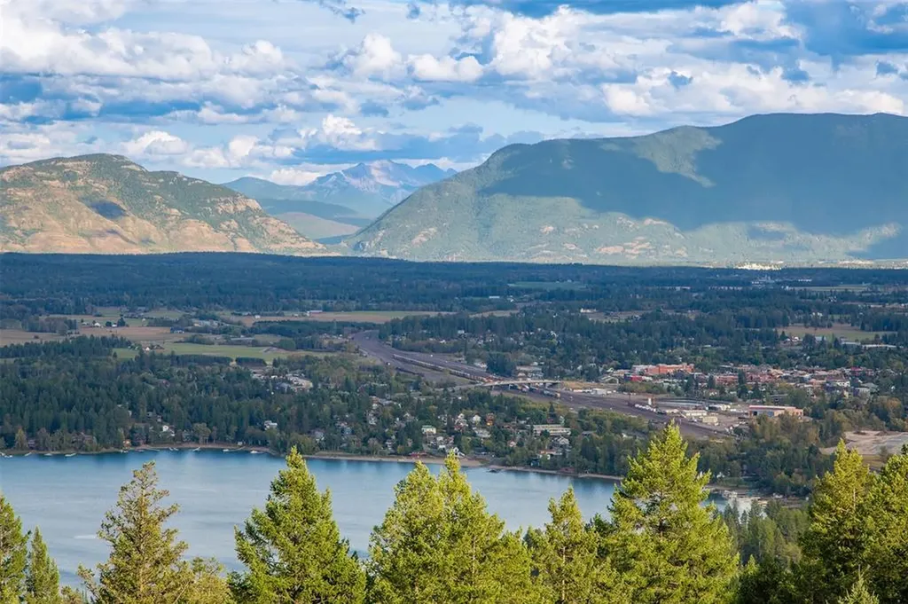 317 Wolf Run Drive Whitefish MT 59937