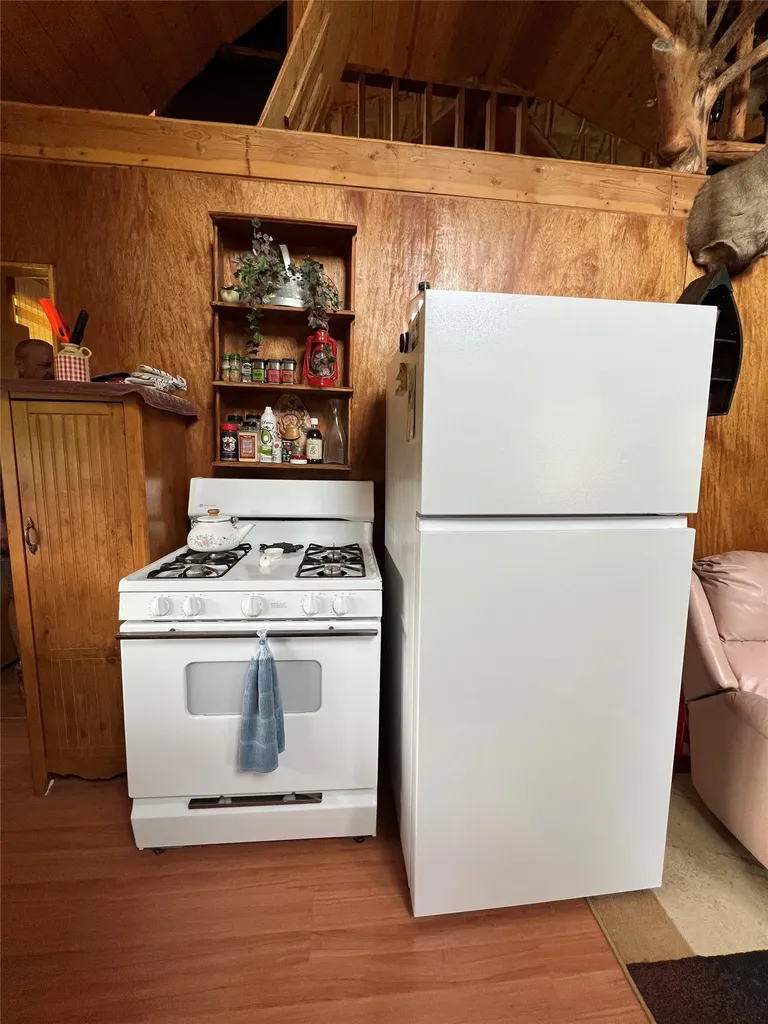347 & 673 & Nhn Soaring Eagle Trail Fortine MT 59918