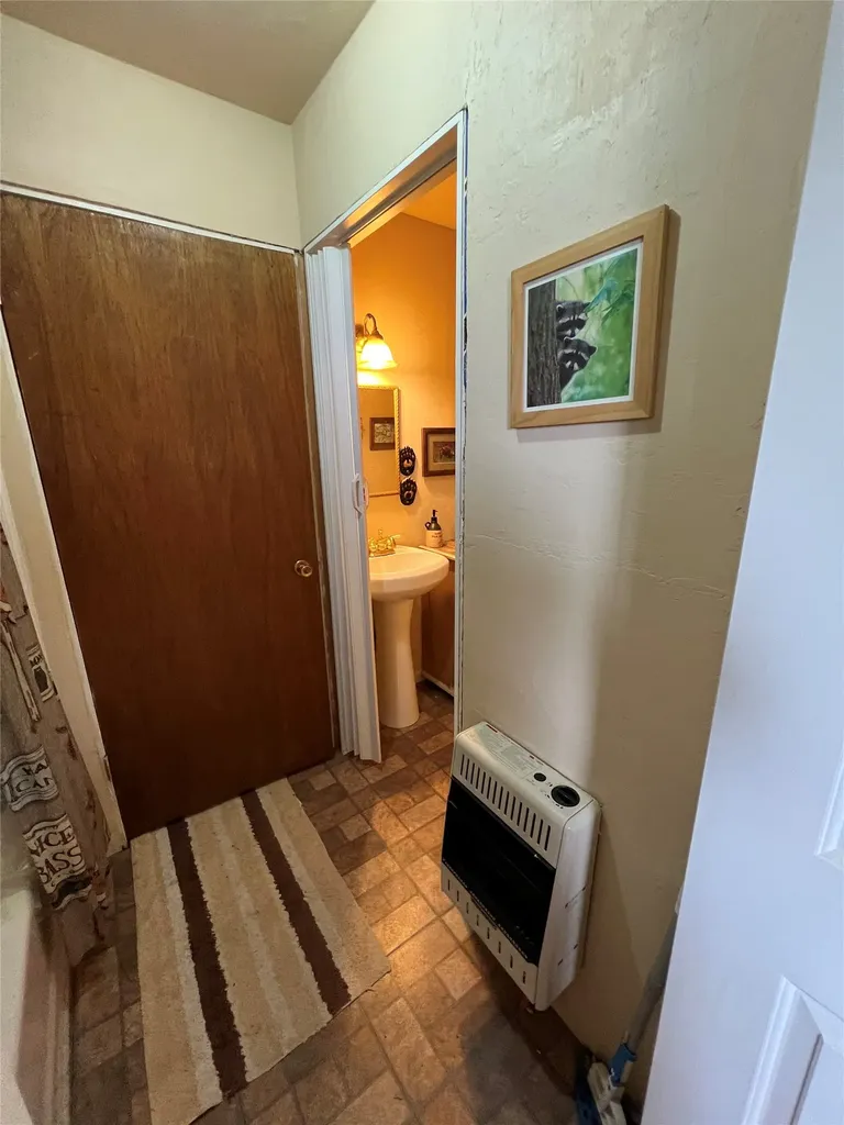 347 & 673 & Nhn Soaring Eagle Trail Fortine MT 59918