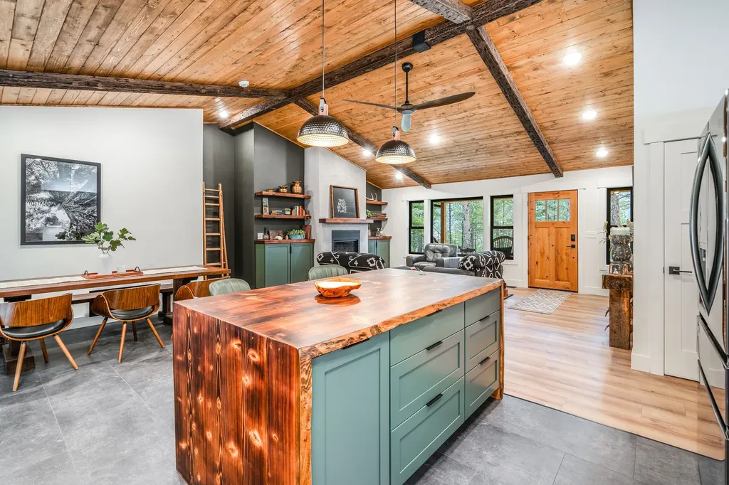 3219 Bear Creek Road Bonner MT 59823