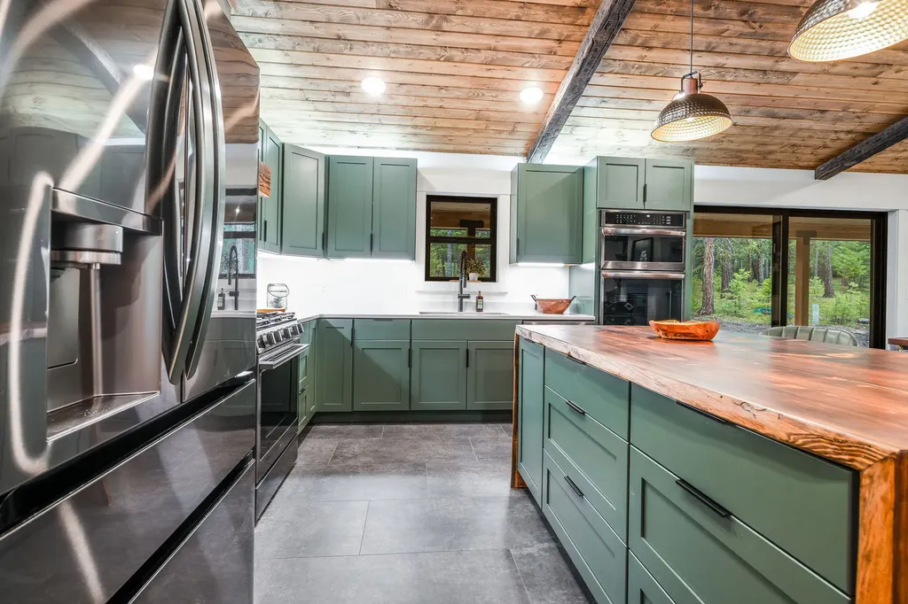 3219 Bear Creek Road Bonner MT 59823