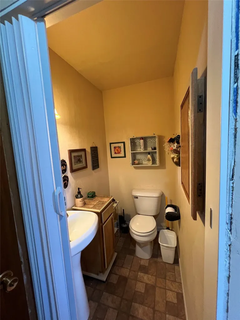 347 & 673 & Nhn Soaring Eagle Trail Fortine MT 59918