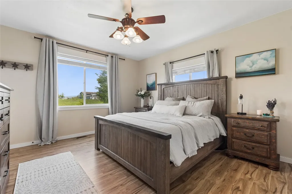 1113 Mackinaw Loop Somers MT 59932