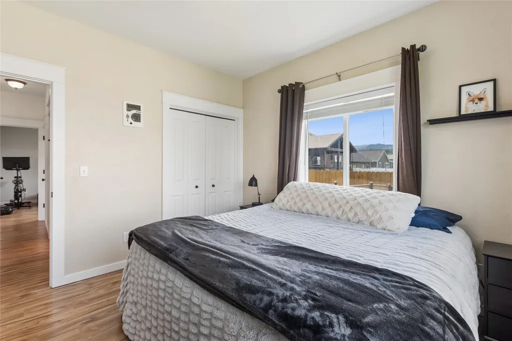 1113 Mackinaw Loop Somers MT 59932
