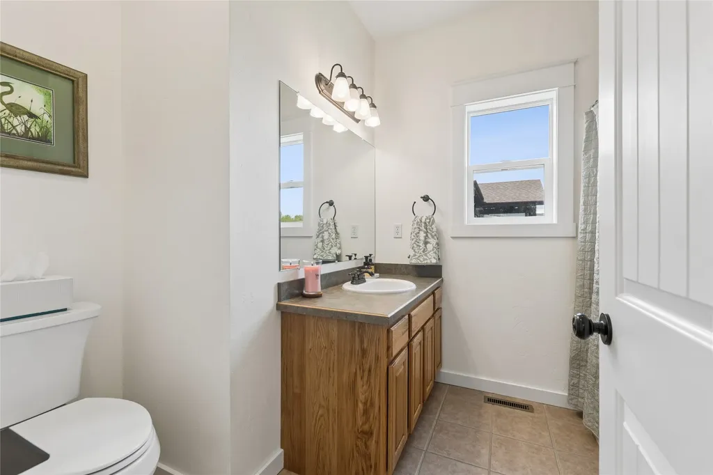 1113 Mackinaw Loop Somers MT 59932