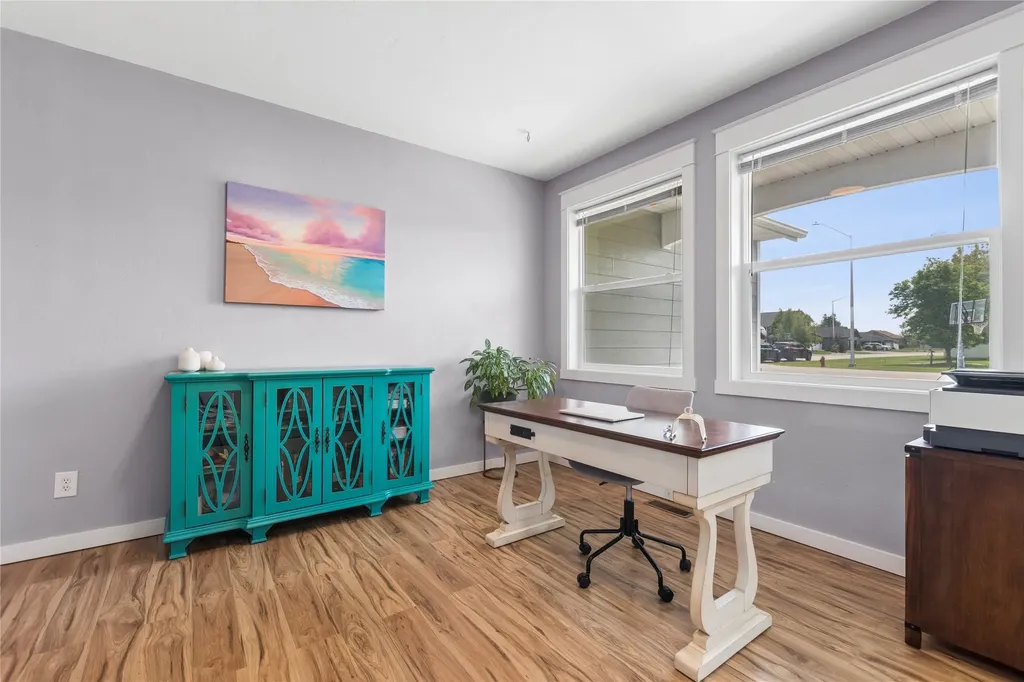 1113 Mackinaw Loop Somers MT 59932