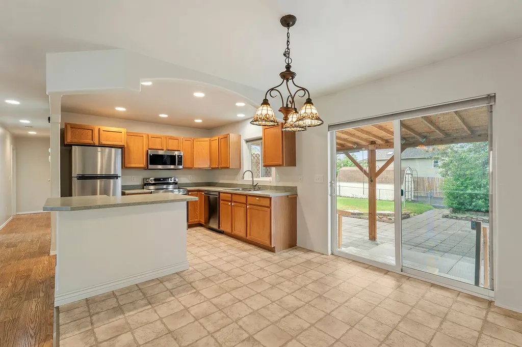 921 Darter Road Helena MT 59602