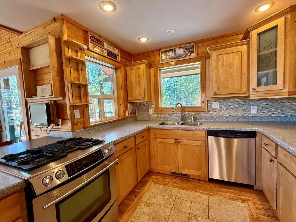 7 Osprey Drive E Thompson Falls MT 59873