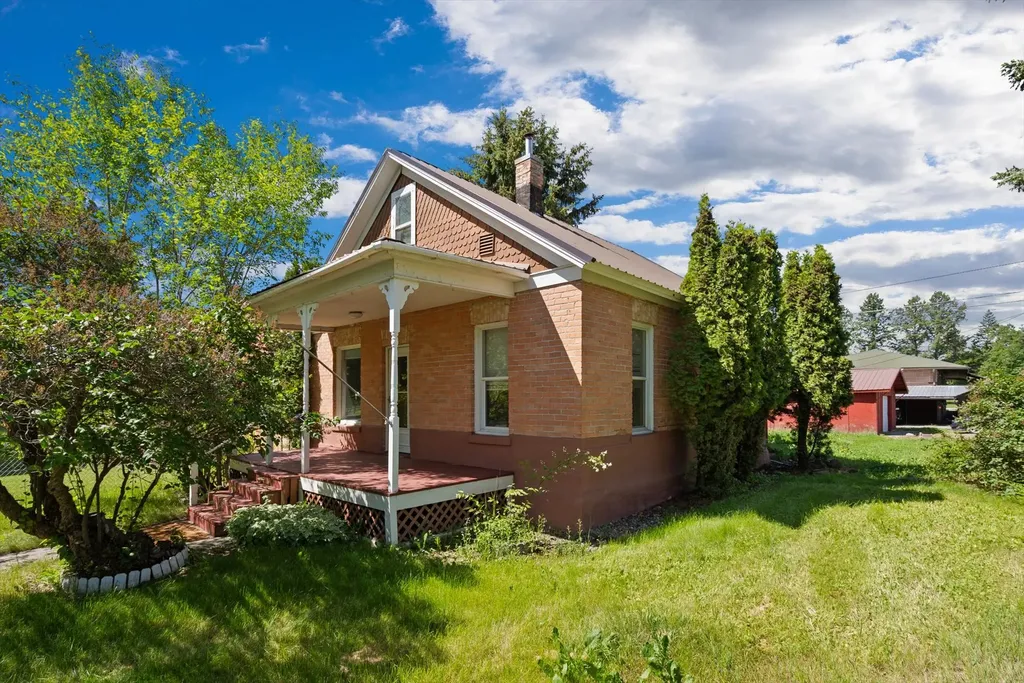 806 7th Avenue W Kalispell MT 59901