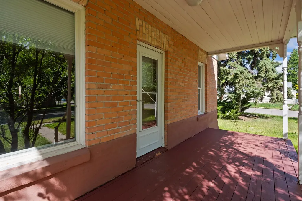 806 7th Avenue W Kalispell MT 59901