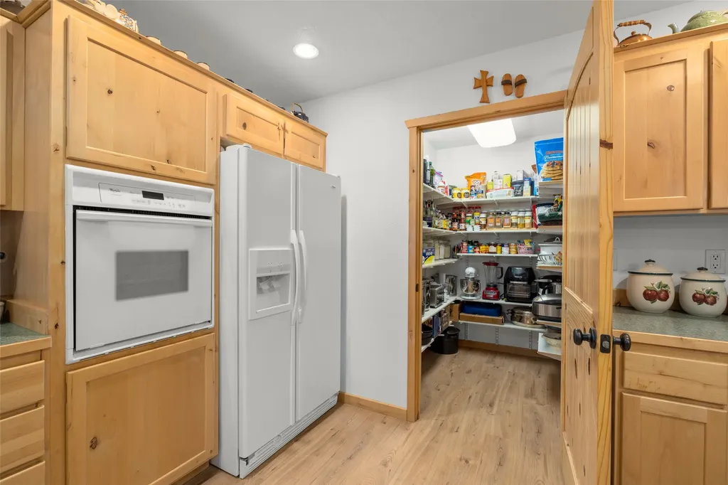 13033 Trinkus Lane Bigfork MT 59911