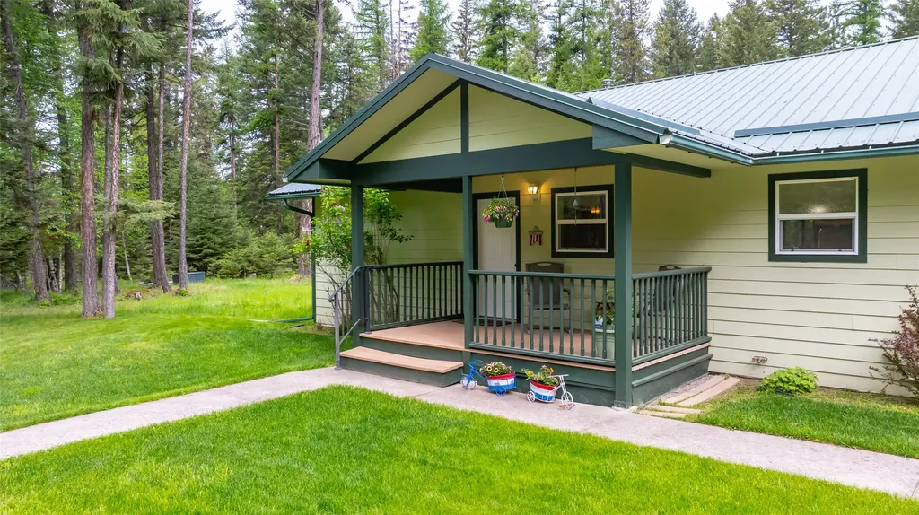 13033 Trinkus Lane Bigfork MT 59911