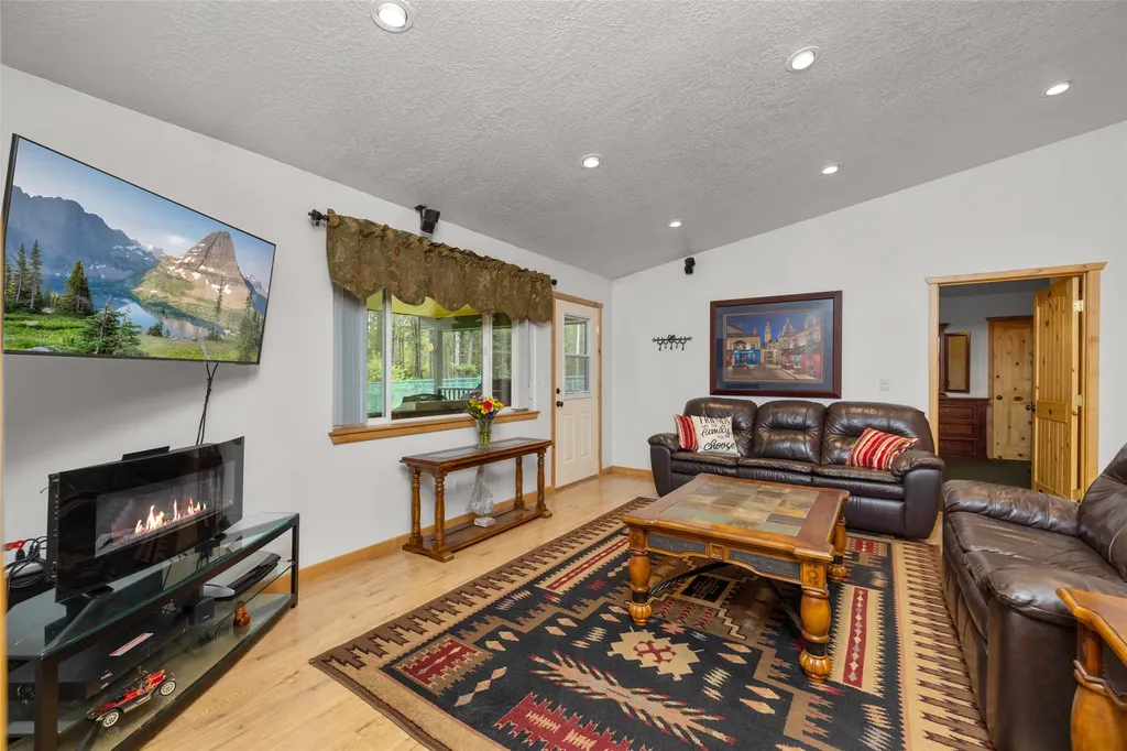 13033 Trinkus Lane Bigfork MT 59911