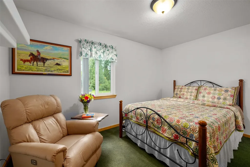 13033 Trinkus Lane Bigfork MT 59911