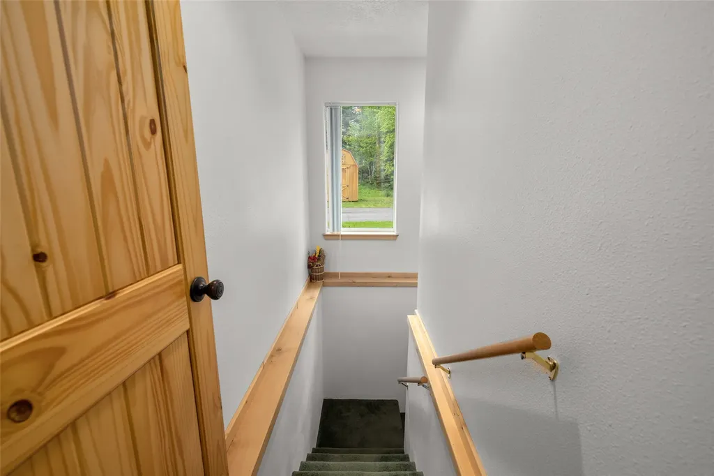 13033 Trinkus Lane Bigfork MT 59911