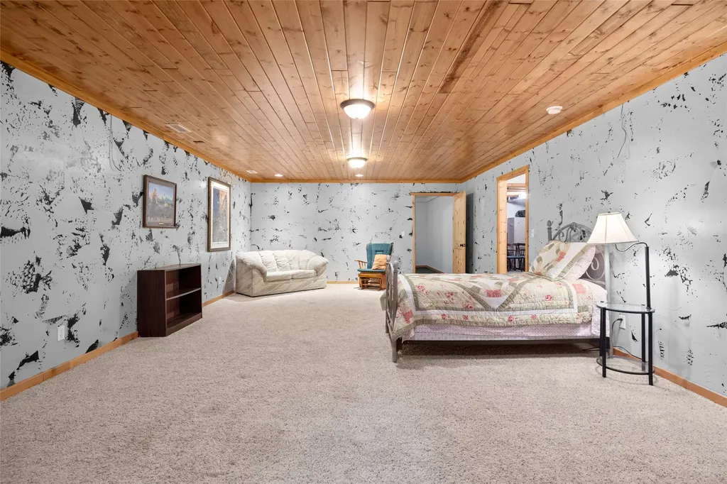 13033 Trinkus Lane Bigfork MT 59911