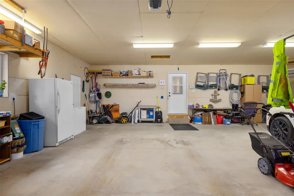 13033 Trinkus Lane Bigfork MT 59911