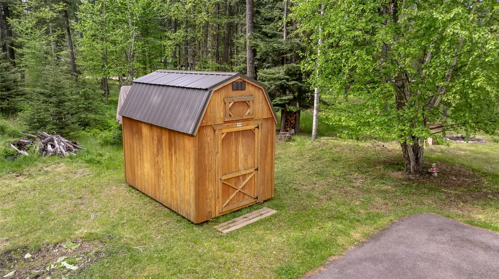 13033 Trinkus Lane Bigfork MT 59911