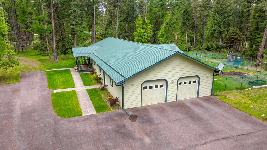 13033 Trinkus Lane Bigfork MT 59911