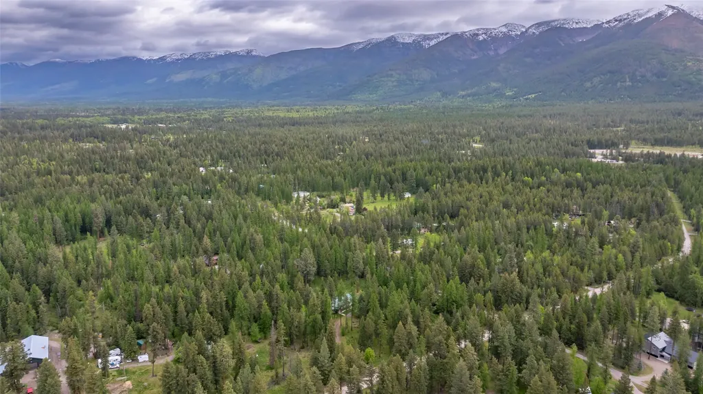 13033 Trinkus Lane Bigfork MT 59911