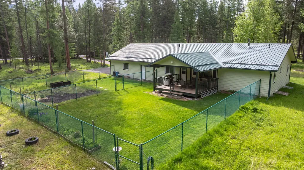 13033 Trinkus Lane Bigfork MT 59911