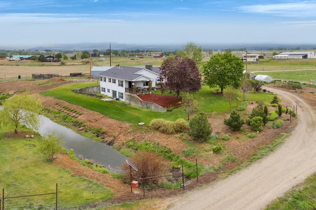 551 Fox Meadow Lane Hamilton MT 59840